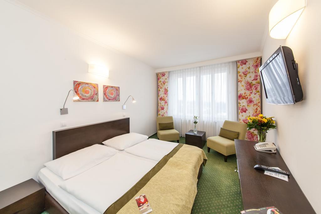 Hotel Vitkov ปราก ภายนอก รูปภาพ