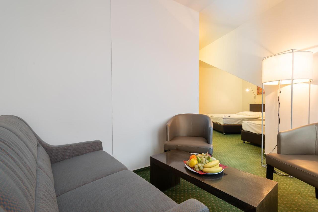 Hotel Vitkov ปราก ภายนอก รูปภาพ